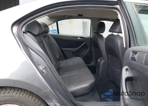 2011 Volkswagen Jetta 2.5L Se z USA, uszkodzony, nr VIN 3VWDZ7AJ4BM308549